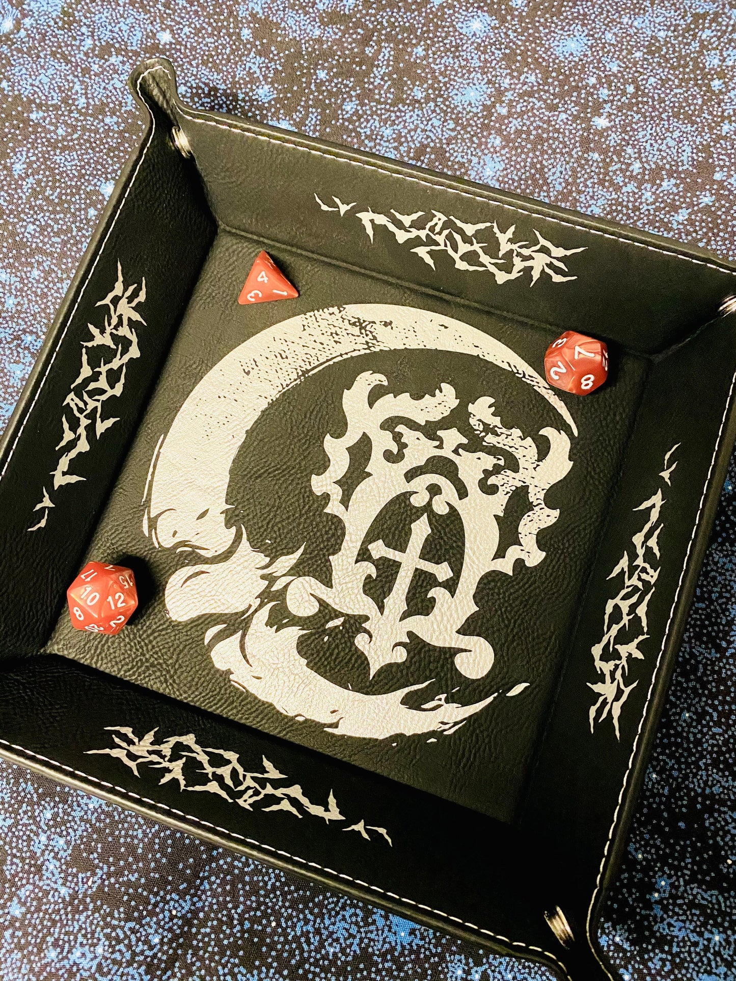 Castlevania Belmont Crest Engraved Dice Tray